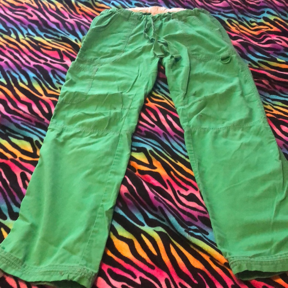 Bright Green Kathy Peterson Cargo Pants Size: S